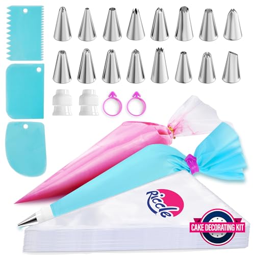 Riccle Piping Bags and Tips Set, 11.8 Inch 100 Anti Burst Piping Bags, 124 Pcs Cake Decorating Kit With 16 Piping Tips, 1 Reusable Pastry Bags, 3 Cake Scrapers, 2 Couplers, and 2 Icing Bags Ties