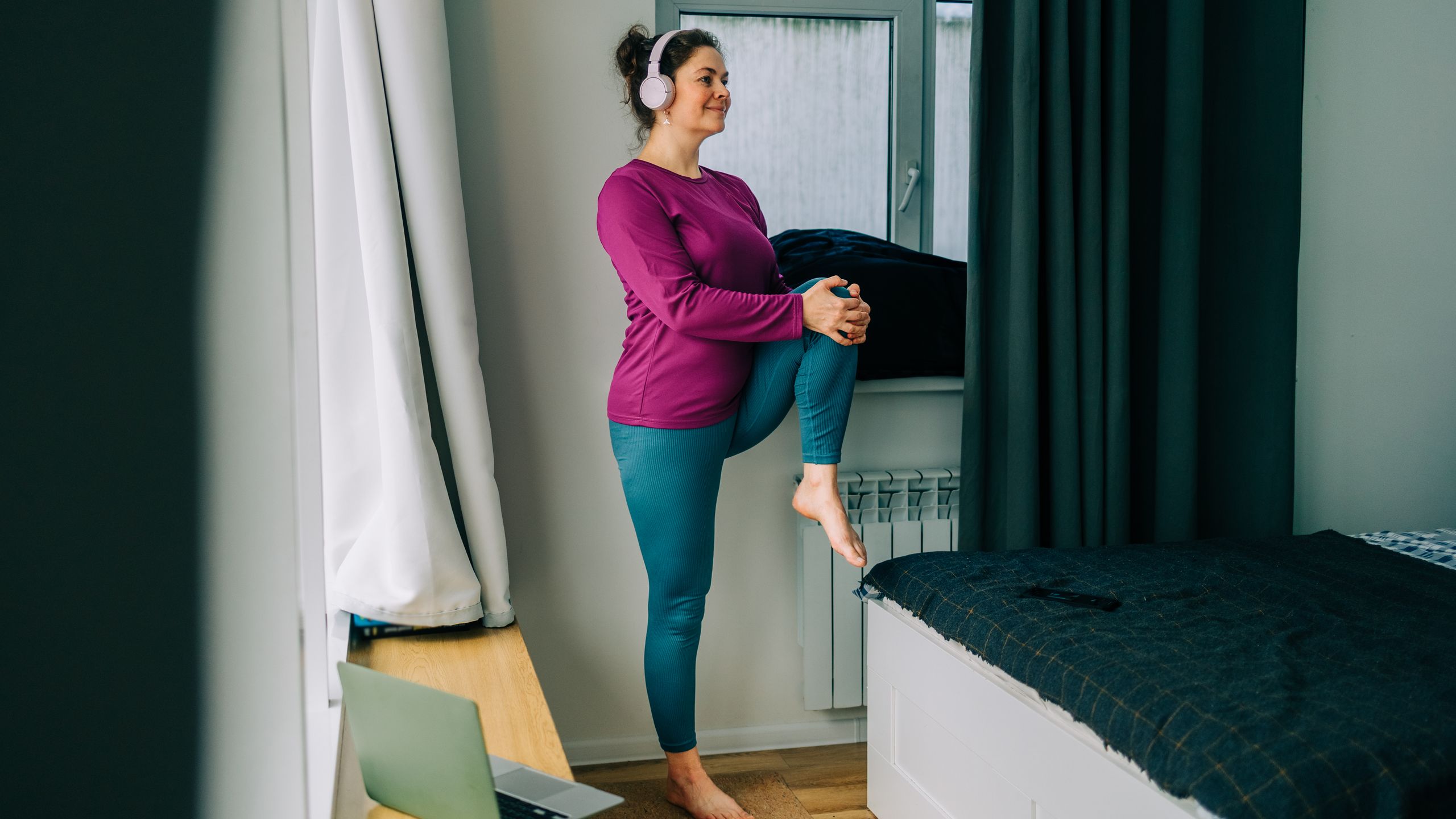 If you can’t sit cross-legged comfortably, a Pilates teacher says you can improve your hip mobility with these…