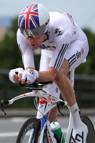 Bradley Wiggins (Sky Procycling) would finish second on the stage and take over the race lead