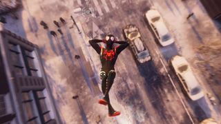 Into The Spider-Verse suit in Spider-Man: Miles Morales moves just like the  movie | Laptop Mag