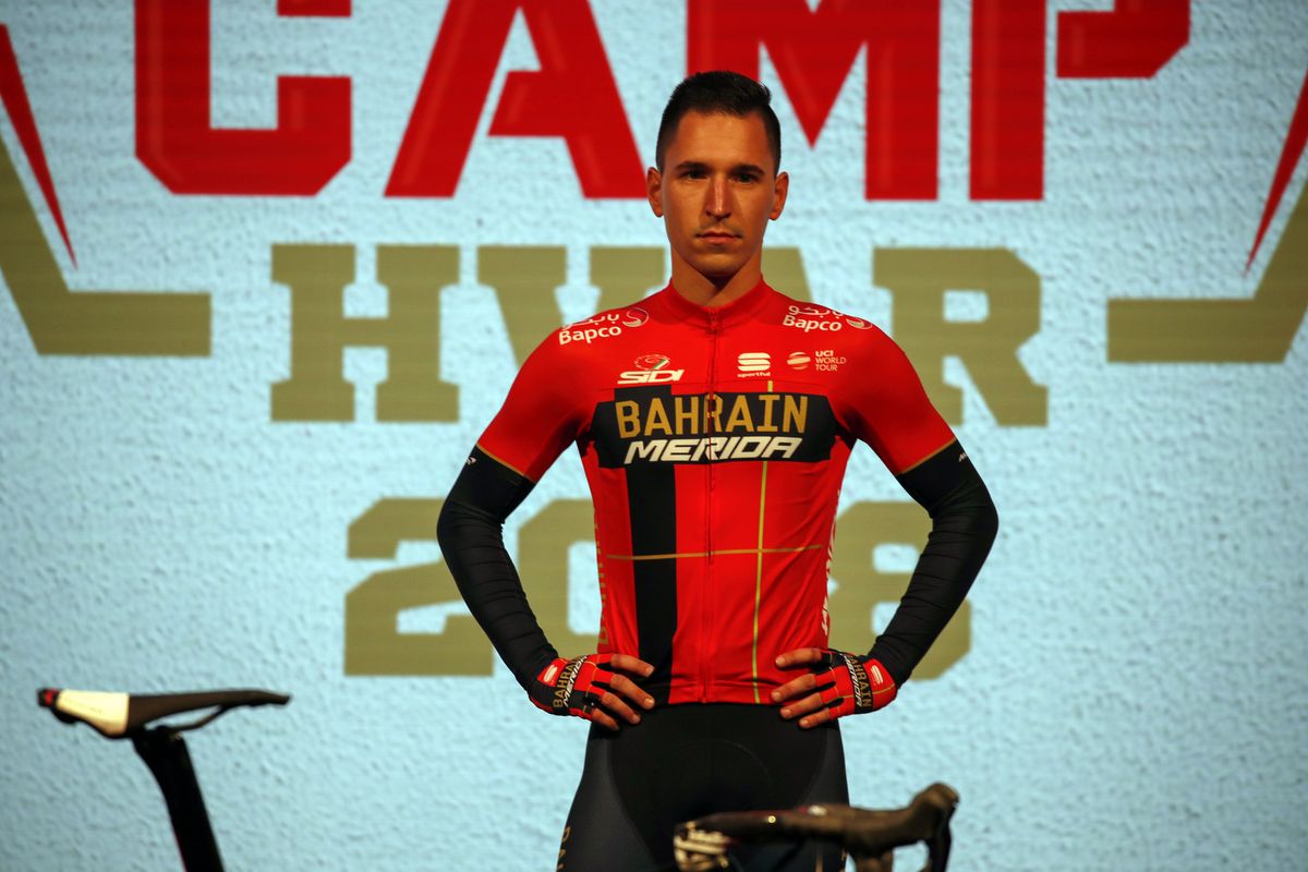 Bahrain Merida added a vertical stripe of blue to their red kit