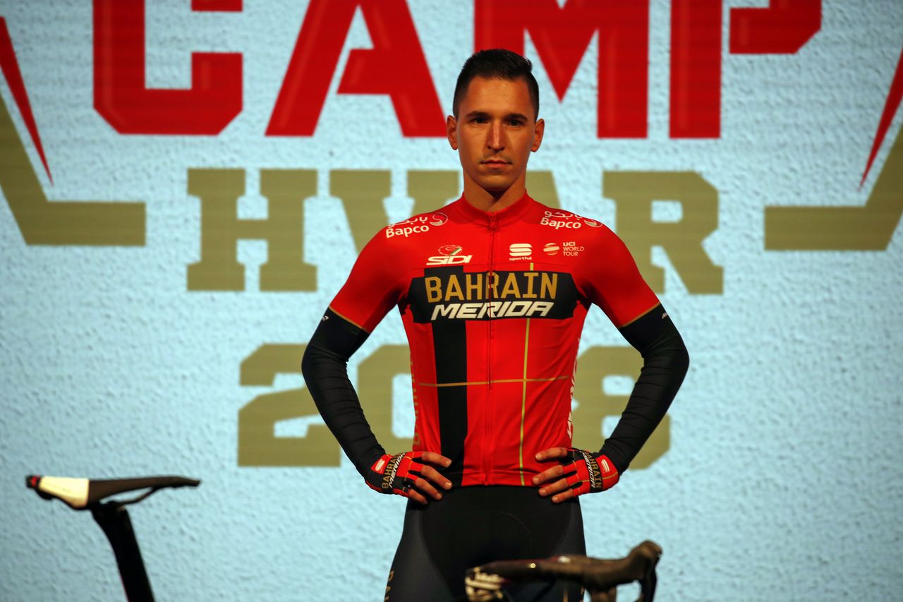 Bahrain Merida added a vertical stripe of blue to their red kit
