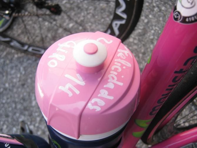Quintana even had pink bottles in 2014