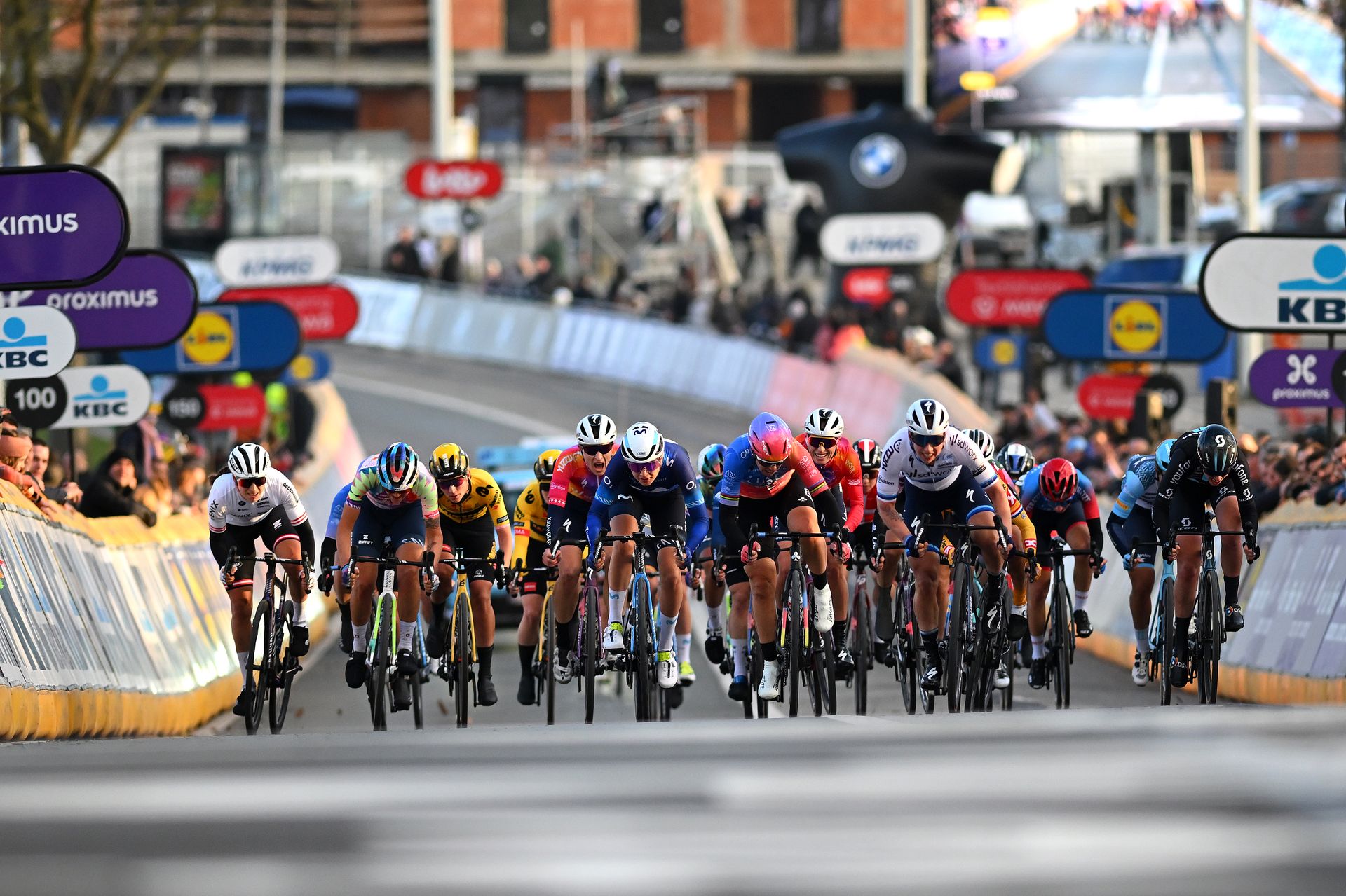 Pfeiffer Georgi (right) sprints to fifth in the chasing group at Omloop Het Nieuwsblad