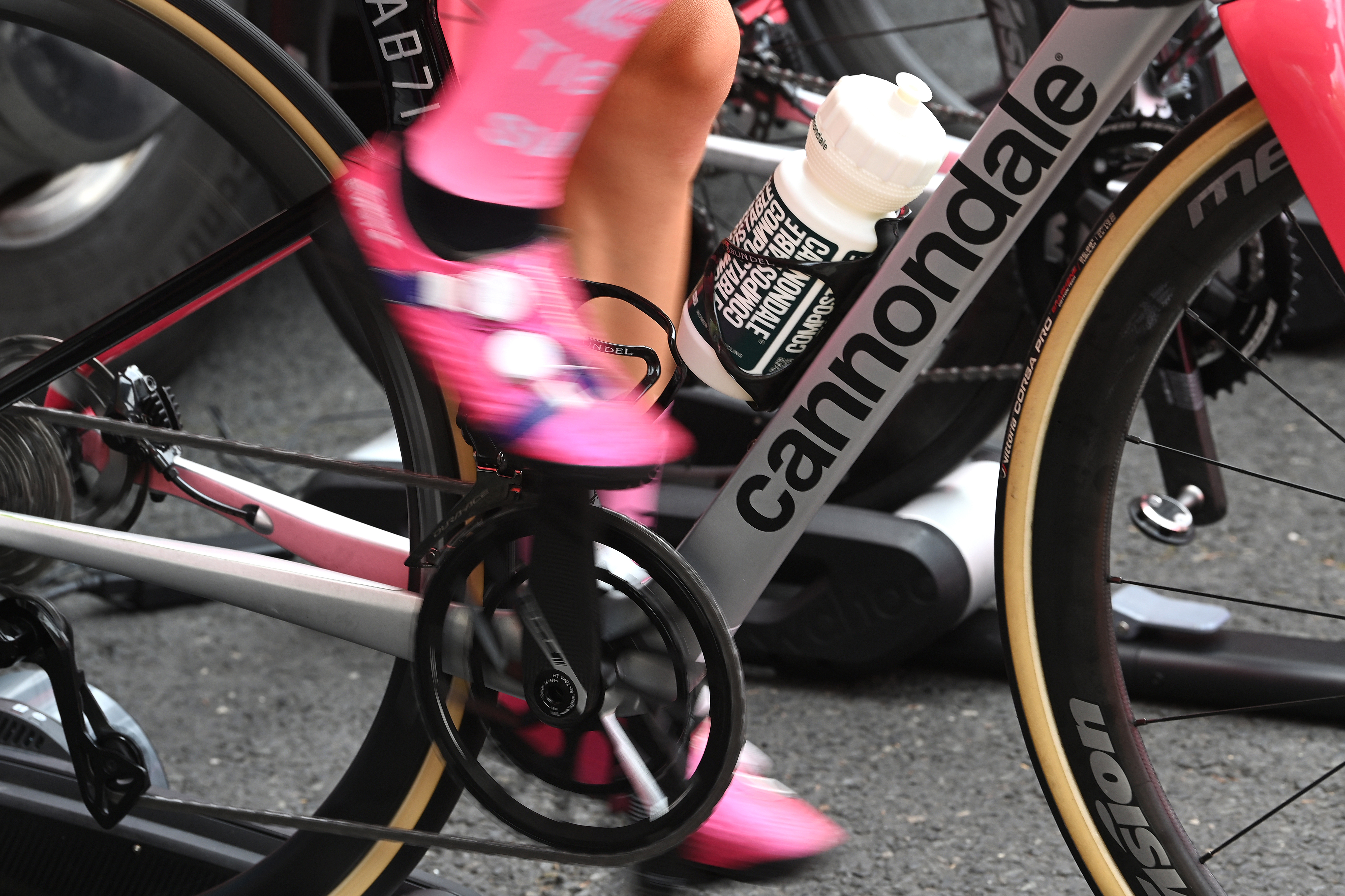 A rider warming up on a Cannondale bike at the Tour de France femmes