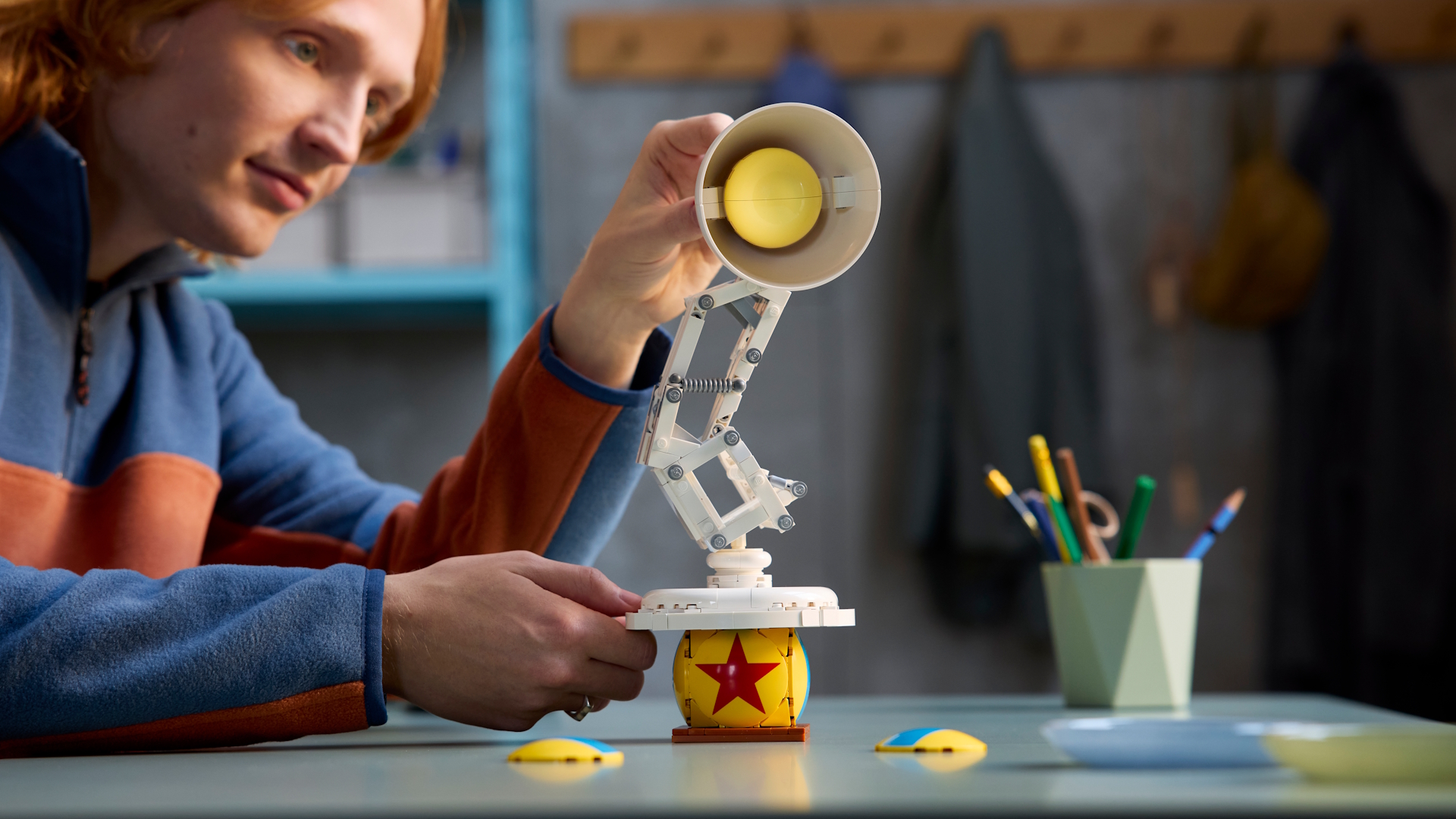 The Lego Luxor Jr. Lamp design