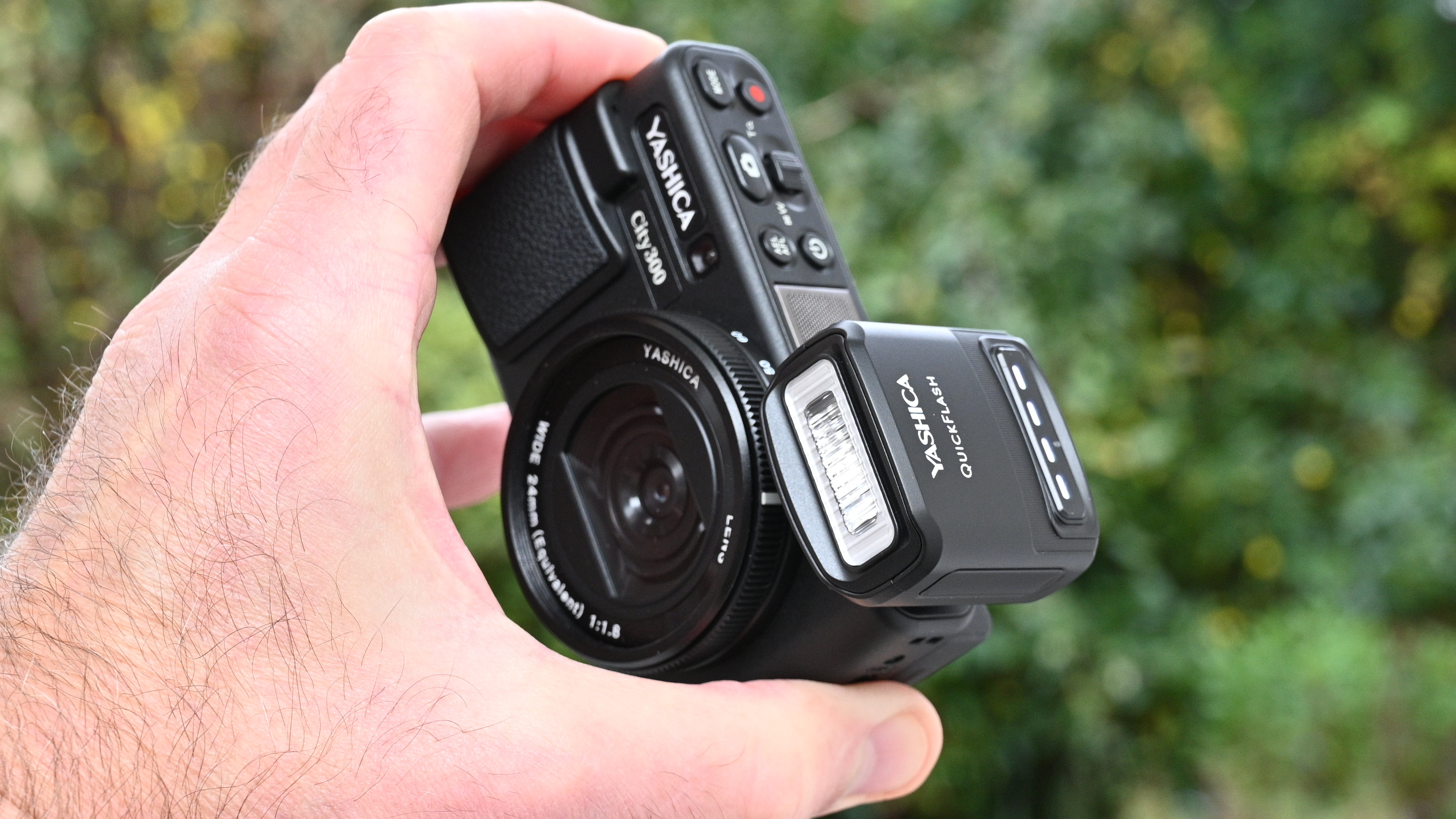 Yashica City 300 product shot