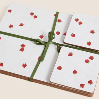 M&S Set of 4 Strawberry Placemats & 4 Coasters