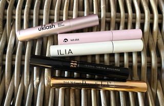 A selection of the best oil-free mascaras tested for thsi feature from UKLash, Glossier, ILIA Beauty, BBB London and Trish McEvoy