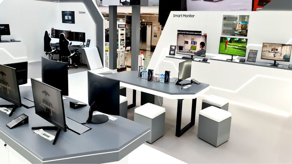 Sistem Komputer Newcom memamerkan seluruh jajaran Monitor Samsung di Dubai