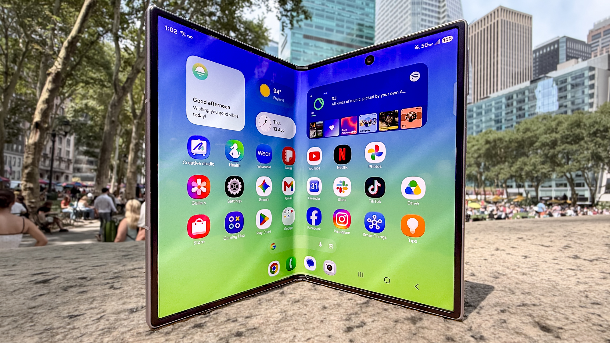 Galaxy Z Fold 8