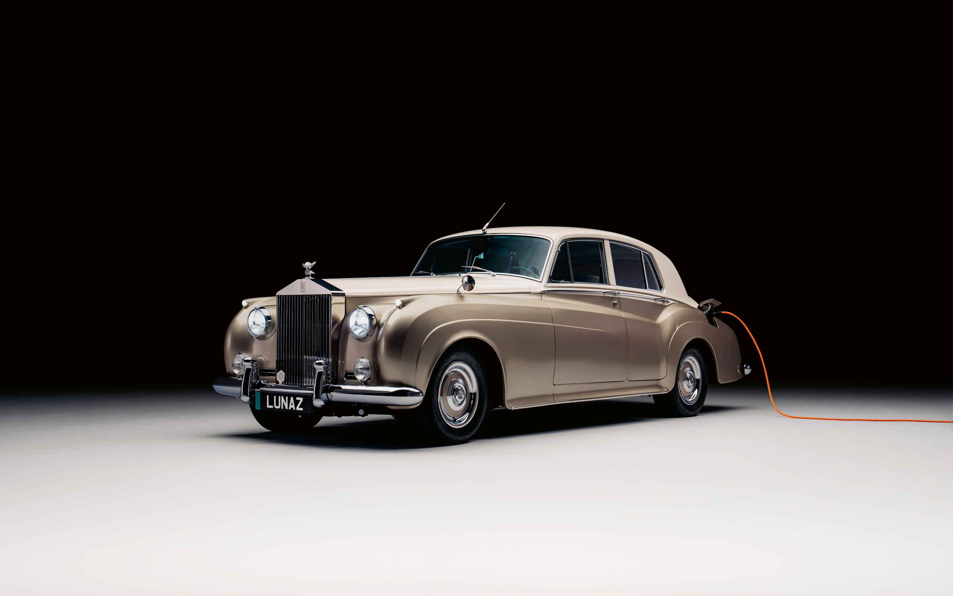 Electrified 1956 Rolls-Royce Silver Cloud by Lunaz