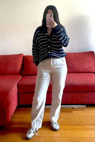 Fashion E-Commerce Editor Julia Marzovilla tests the J.Crew Kate Straight-Leg Pants in Stretch Linen Blend