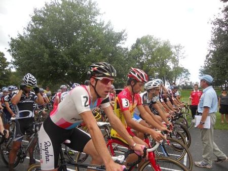 Jeremy Powers lines up for the men's race.