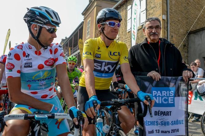 Mountains leader Valerio Agnoli and GC leader Geraint Thomas on the start line for stage 5