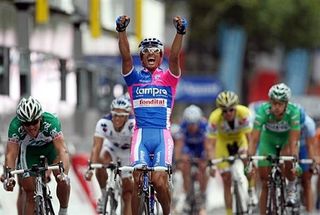 The Italian held off Hushovd and Zabel