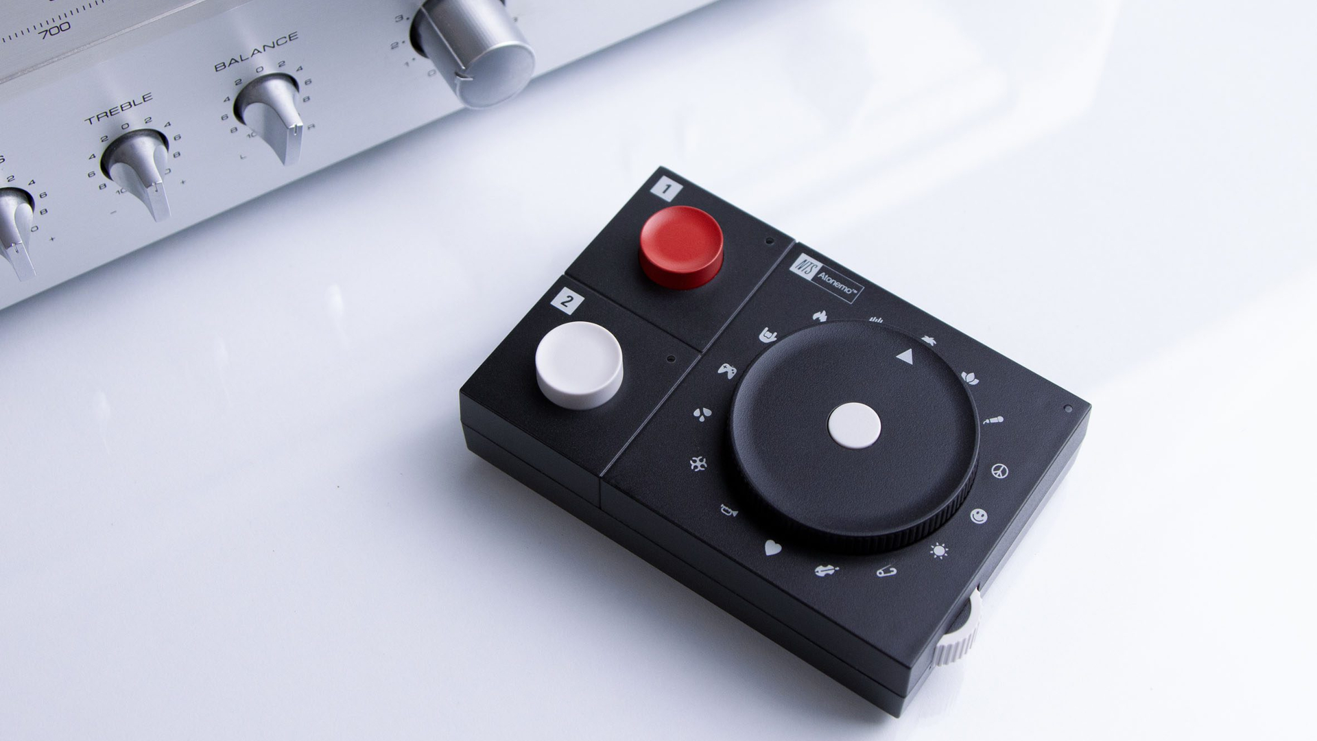 Atonemo NTS Radio Player