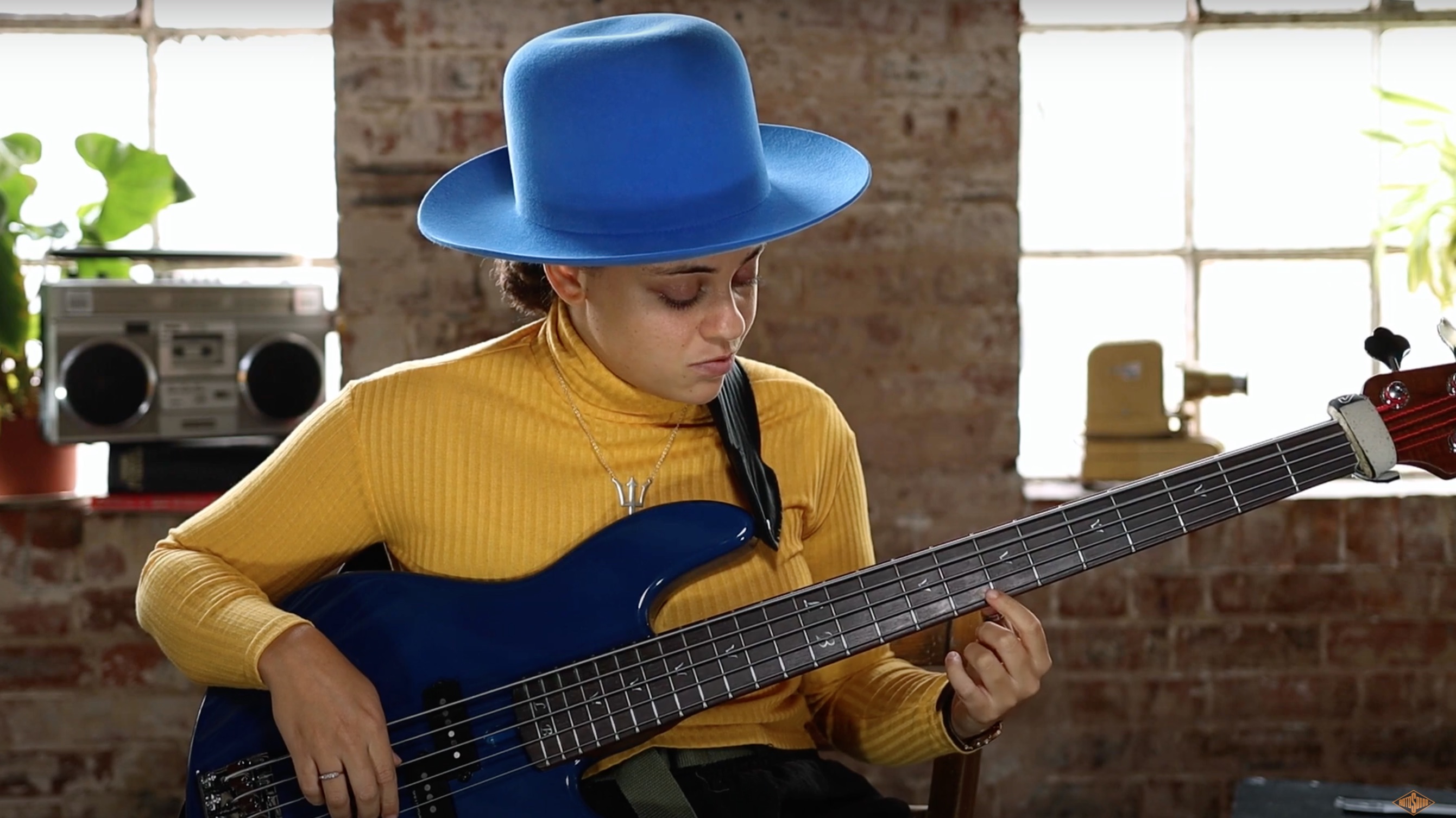 Isobella Burnham plays Rotosound