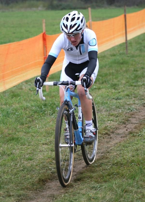 Amy Dombroski (CrankBrothers) had a good race in Nommay