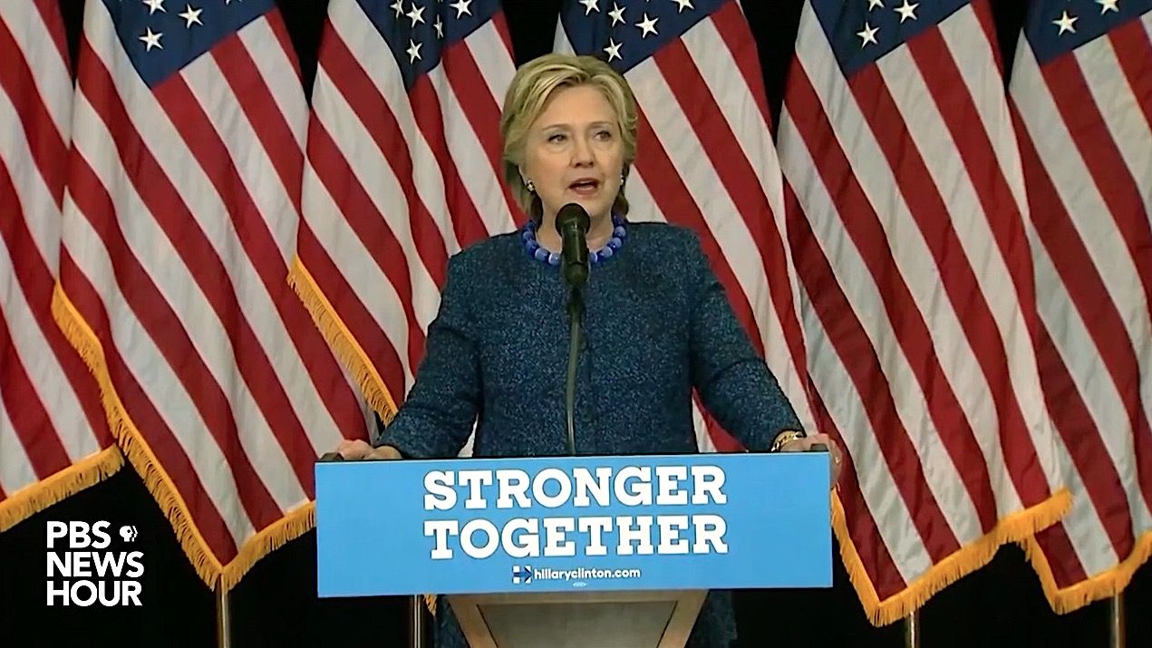 Hillary Clinton holds a press conference in Des Moines on FBI revelations