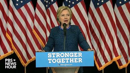 Hillary Clinton holds a press conference in Des Moines on FBI revelations