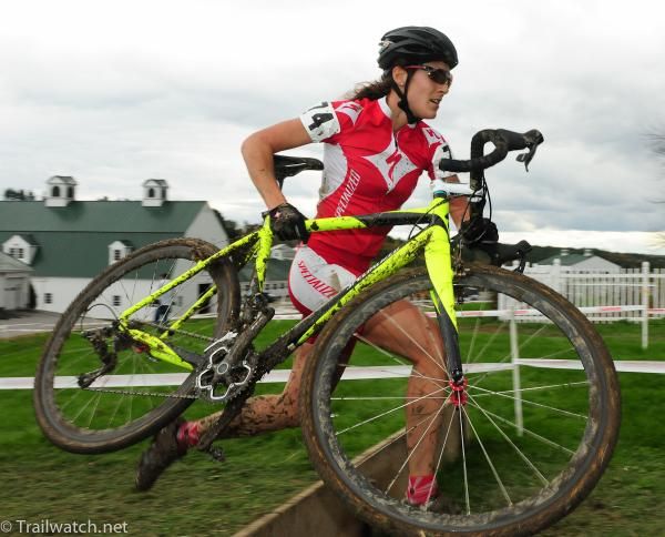 Evelyne Blouin (Specialized) is an elite triathlete so looked strong on the run.