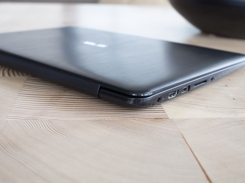 ASUS C300 Chromebook