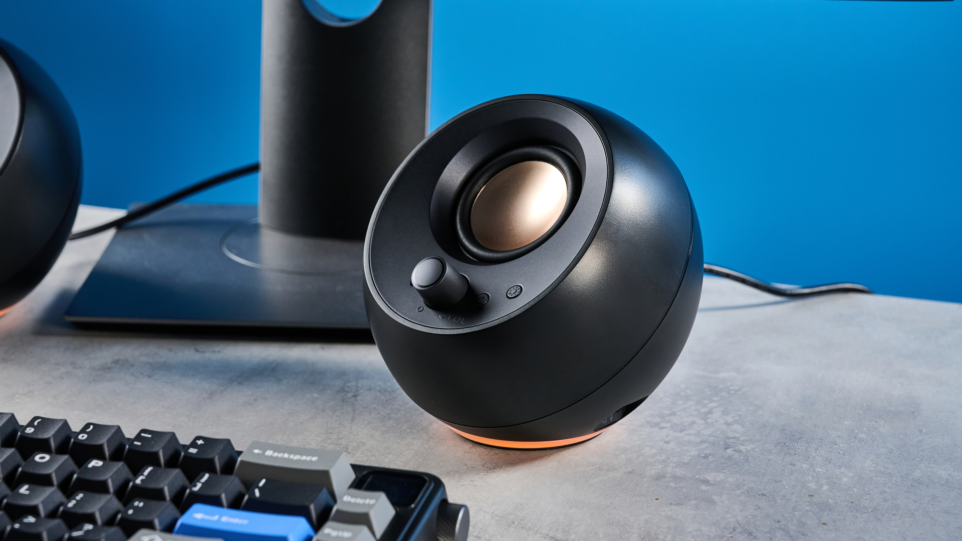 Black Creative Pebble Pro computer speakers
