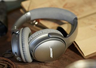 Bose QuietComfort 35, available in silver or black