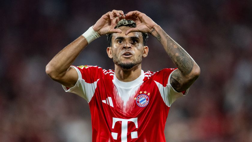 Luis Diaz of FC Bayern Muenchen celebrates after scoring his team&#039;s second goal during the Bundesliga match between FC Bayern München and RB Leipzig at Allianz Arena on August 22, 2025 in Munich, Germany. 