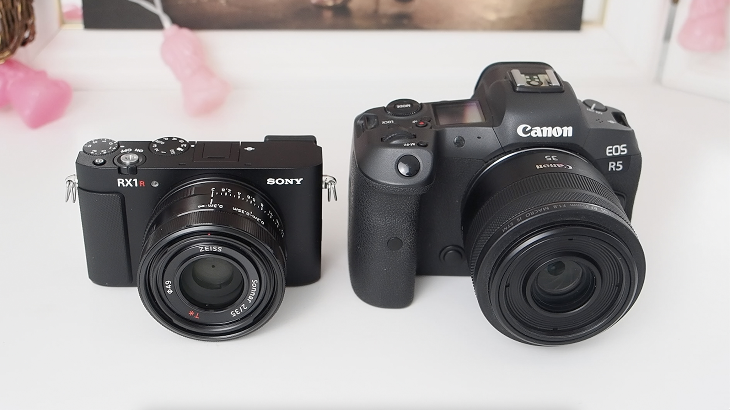 Sony RX1R III size comparison next to a Canon EOS R5