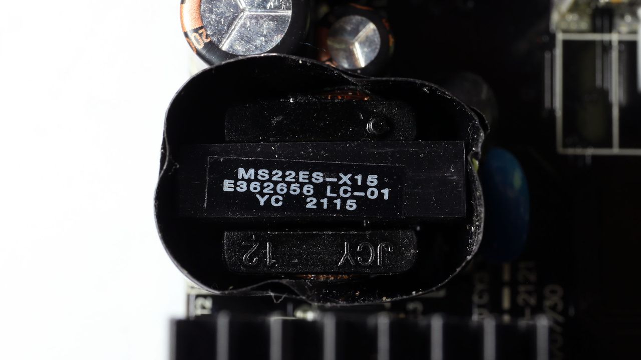 Gigabyte UD850GM