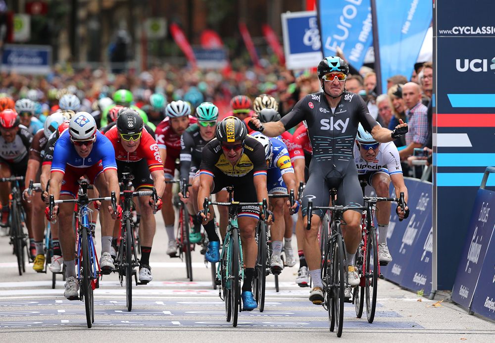 Elia Viviani wins the Cyclassics Hamburg