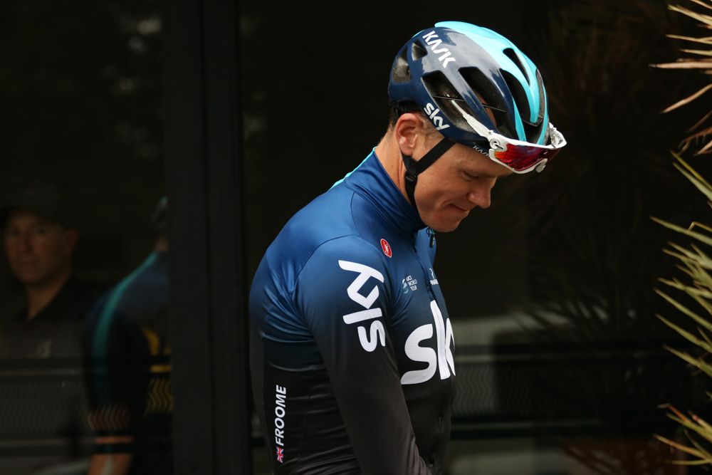 Chris Froome prepares for the ride