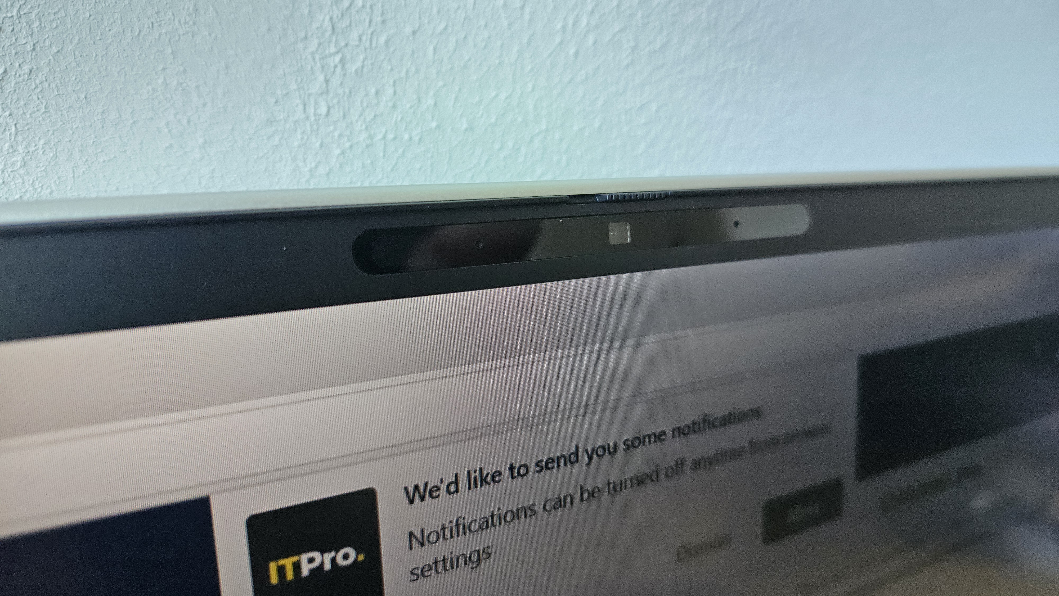 The HP EliteBook 8 G1a 16 on a desk