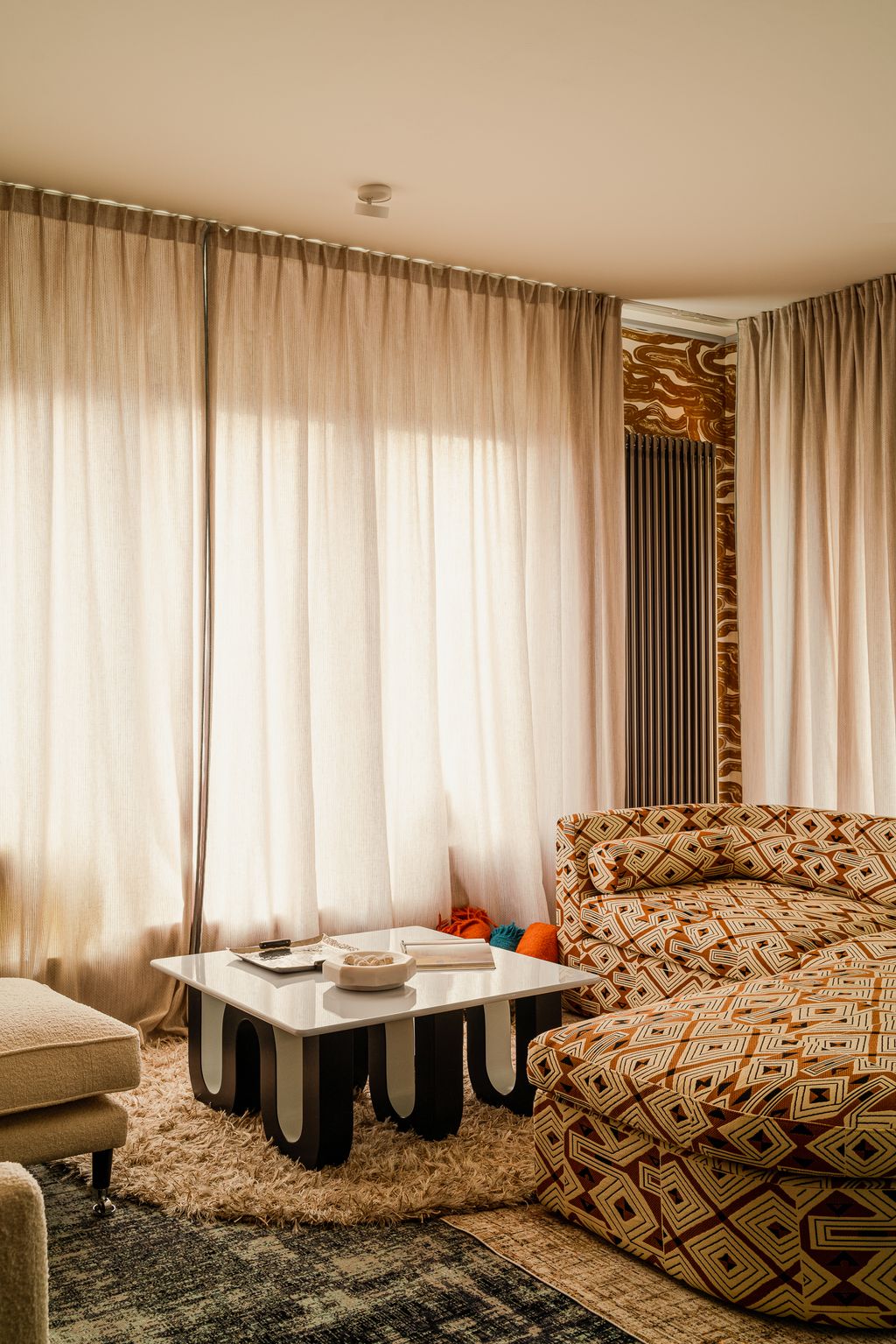 Scale in Interior Design — An Expert's Guide to Size | Livingetc