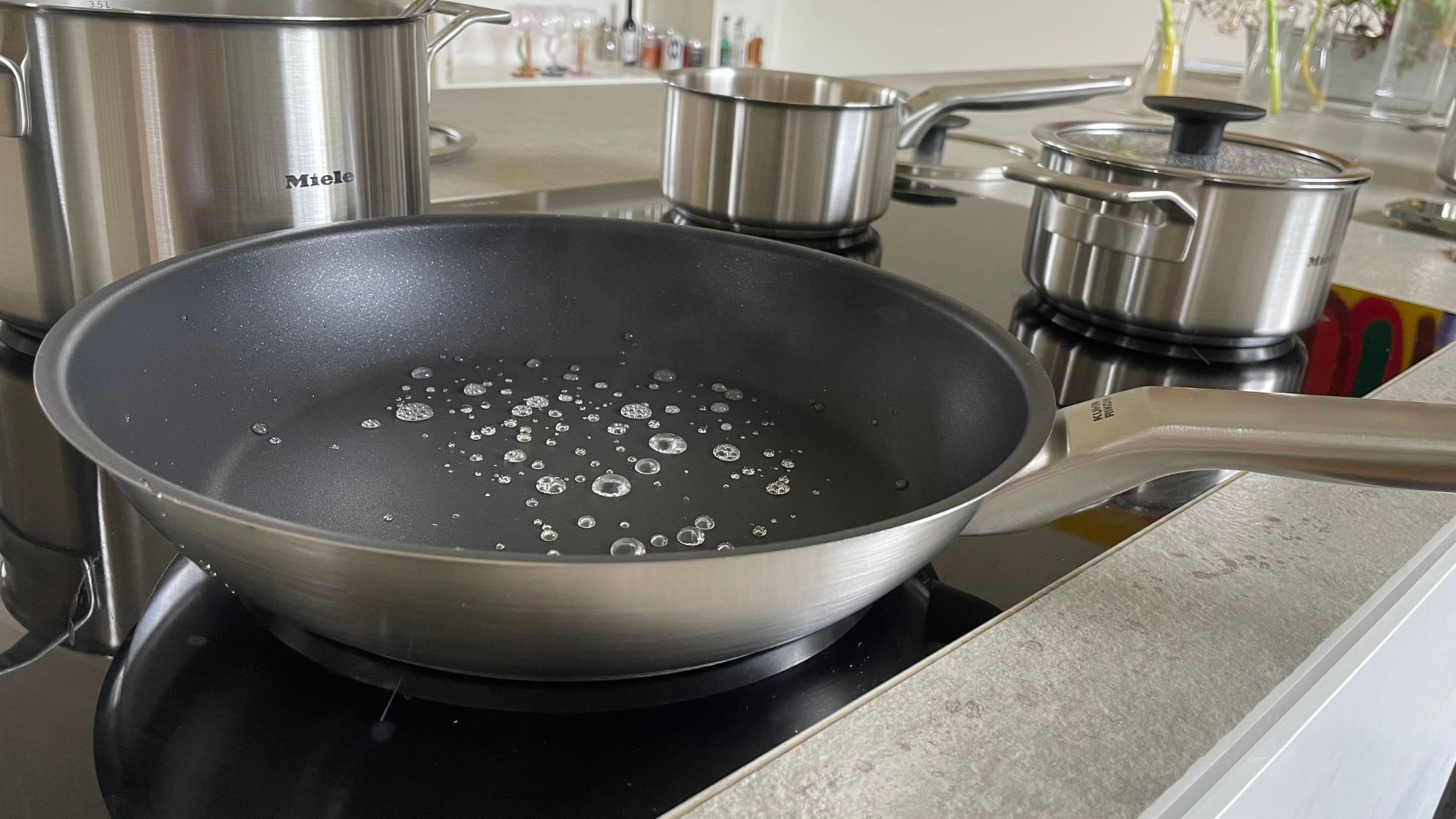 Testing the Miele Stainless Steel Pan