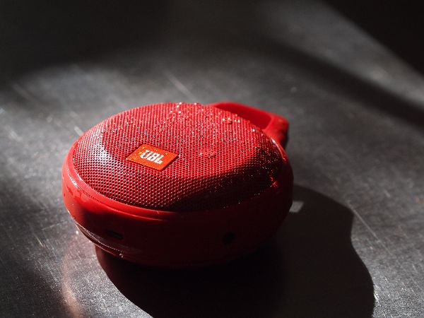 Jbl Clip Clip+ Review - A Good, Inexpensive Bluetooth Speaker 