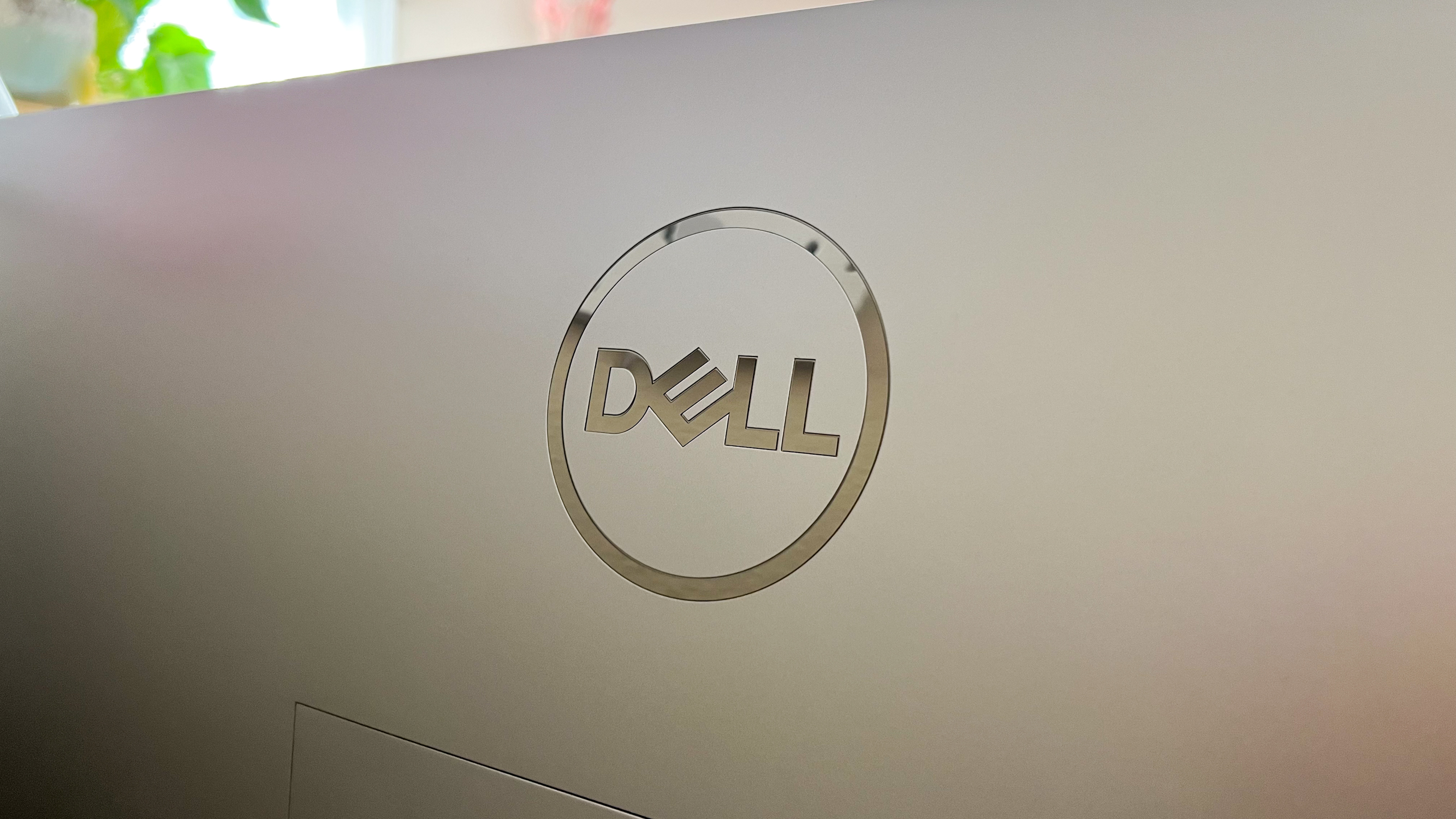Dell UltraSharp U4323QE on the author's desk