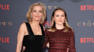 Actress Gillian Anderson (L) and her daughter Piper (R) attend the World Premiere of season 2 of Netflix "The Crown" in 2017