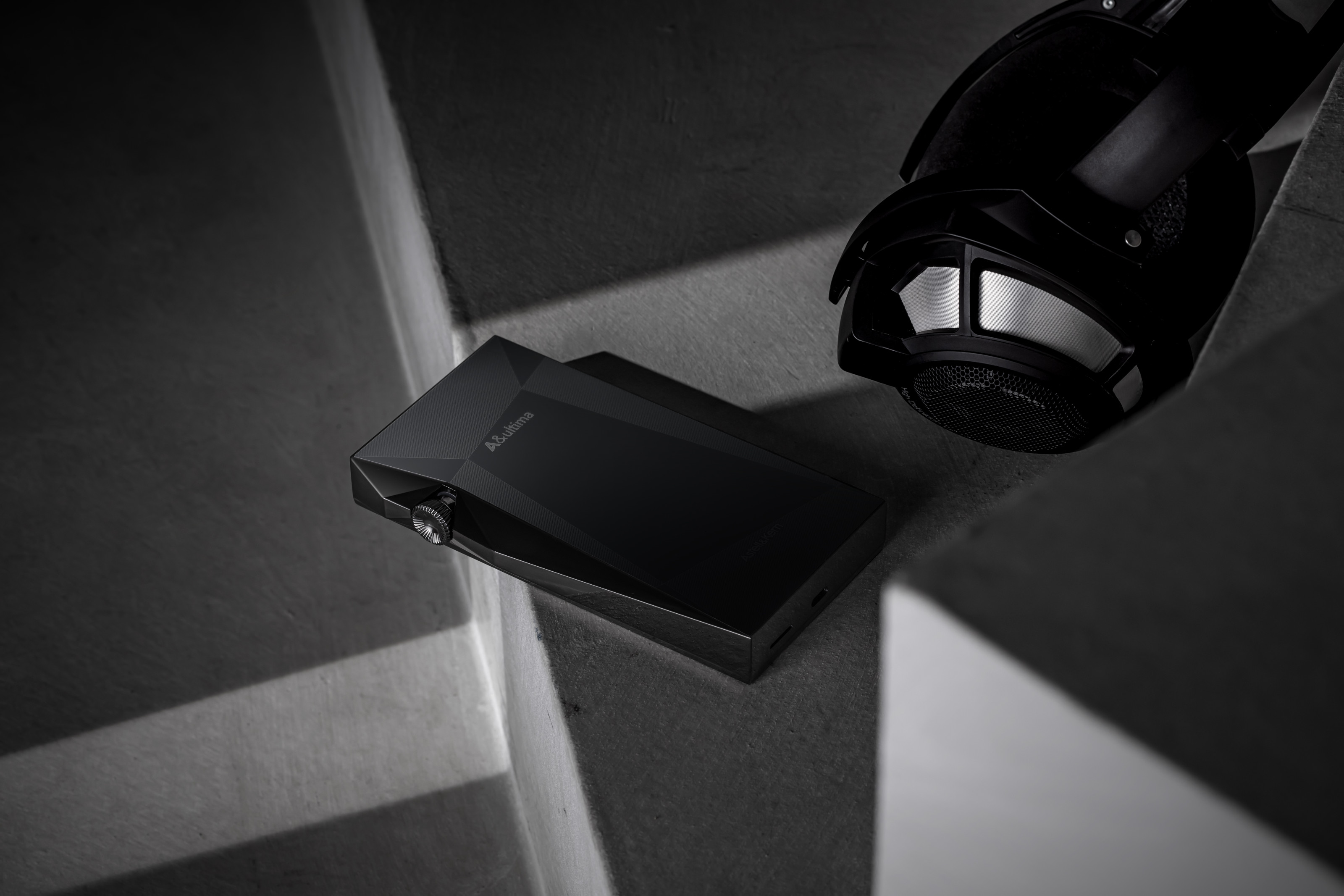 Astell&Kern A&ultima SP4000 portable audio player