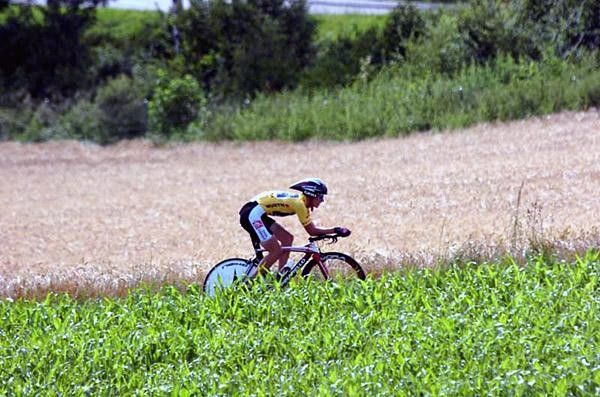 Efimkin rides through the beautiful Swiss landscape