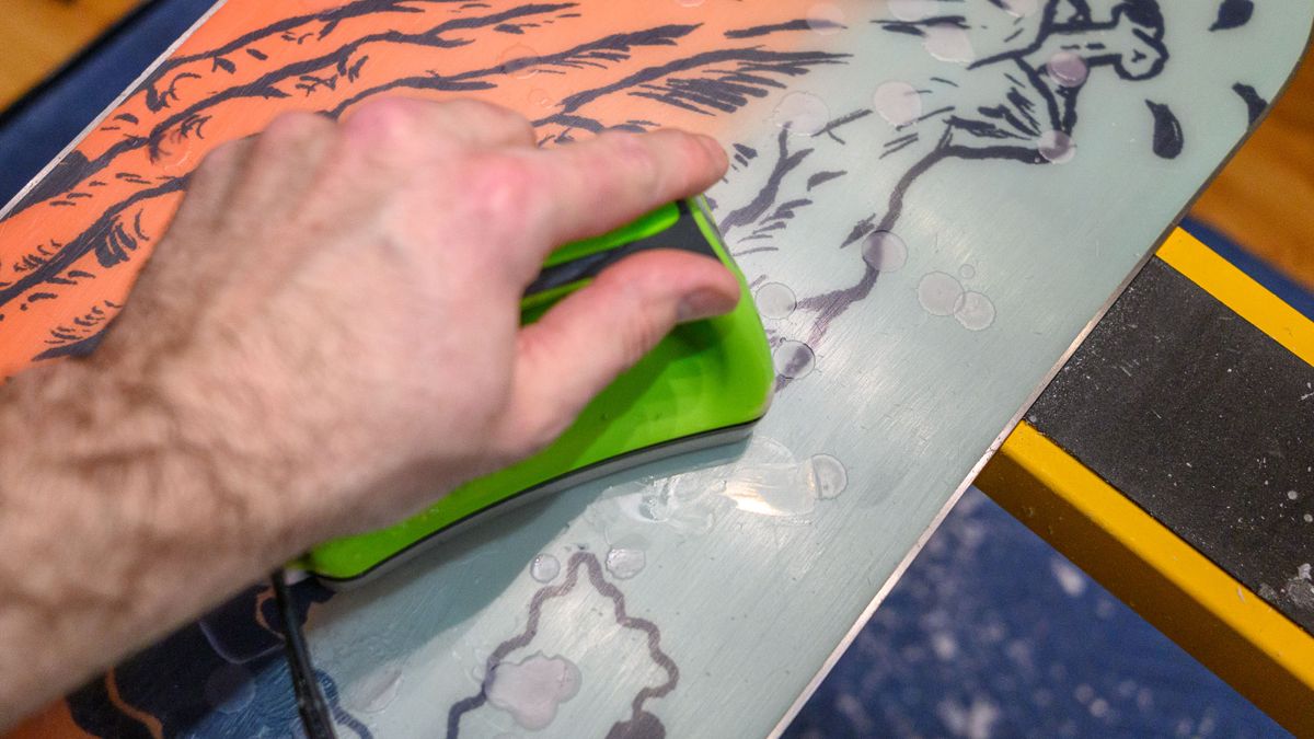 How to wax a snowboard at home Tom's Guide