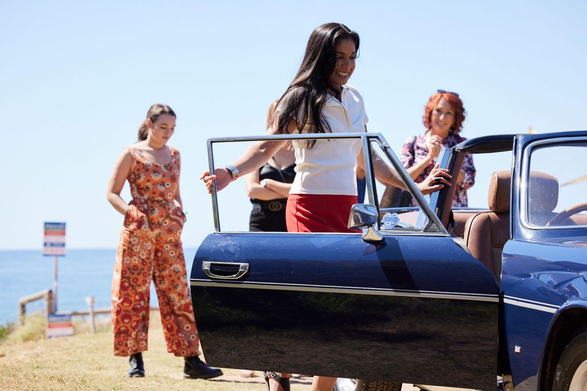 Home and Away spoilers, Willow Harris, Bella Nixon, Amber Simmons, Dean Thompson, Irene Roberts