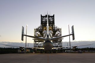 Tails of Discovery and the Shuttle Carrier Aircraft After Mating
