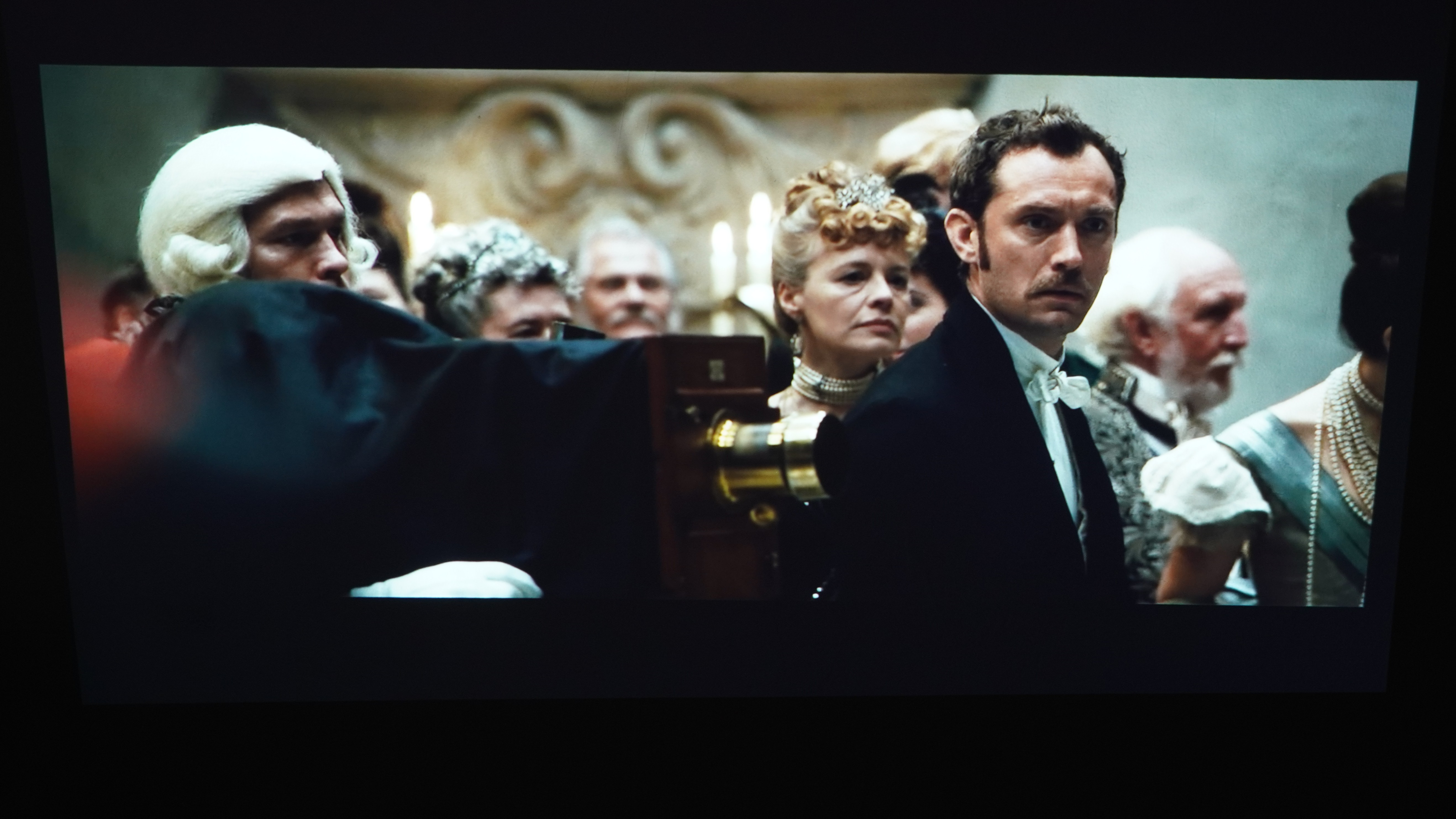 Epson Lifestudio Flex Plus projected movie images