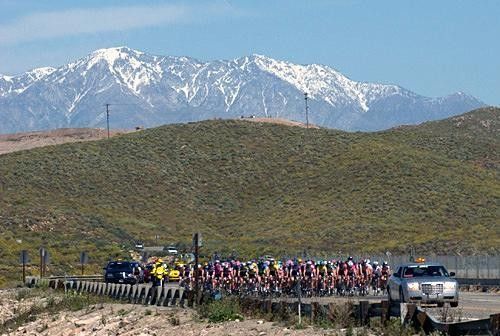 The women's race gets rolling