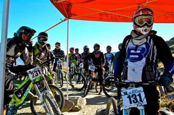 Juniors seek respite in the shade