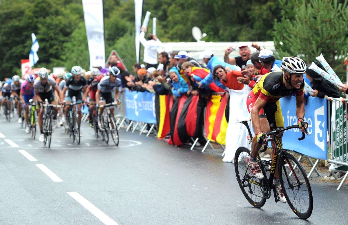 costa rica tour de france rider