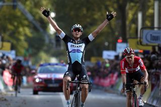 Matteo Trentin wins the 2015 Paris-Tours